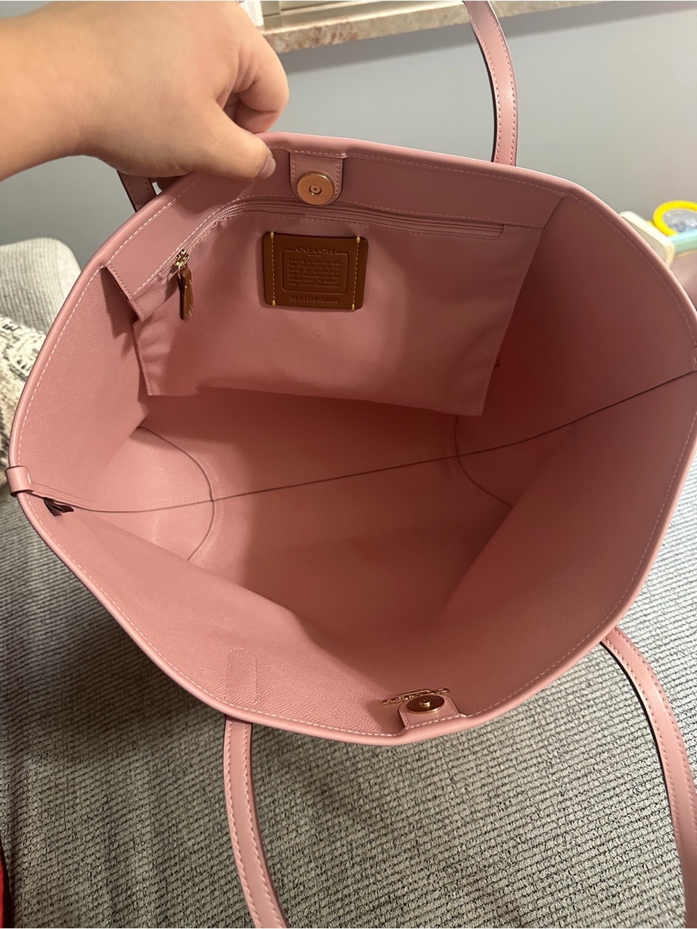 Coach City Tote Signature Pink Bag NWOT - Picture 2 of 6